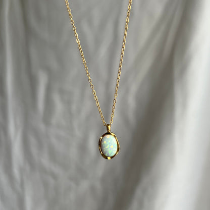 Dainty oval opal pendant necklace