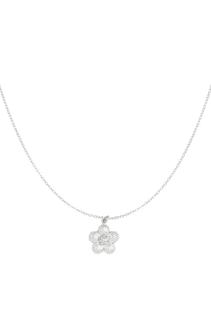 Dainty Daisy Necklace