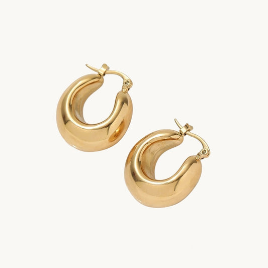 Celine Hoops