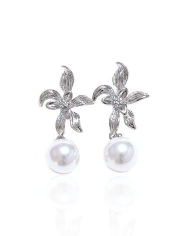 Willow Pearl Studs
