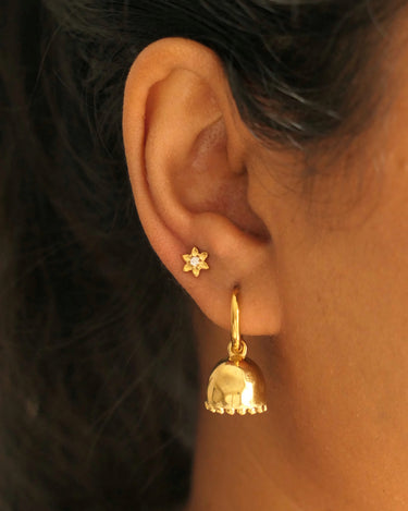 Flower Flatback Stud