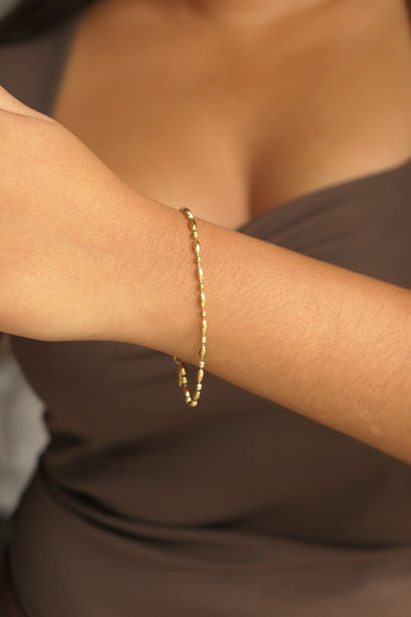Minimal Oval Beaded Chain Bracelet