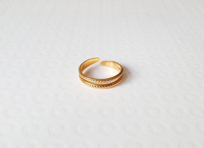 Adjustable Double Gold Ring