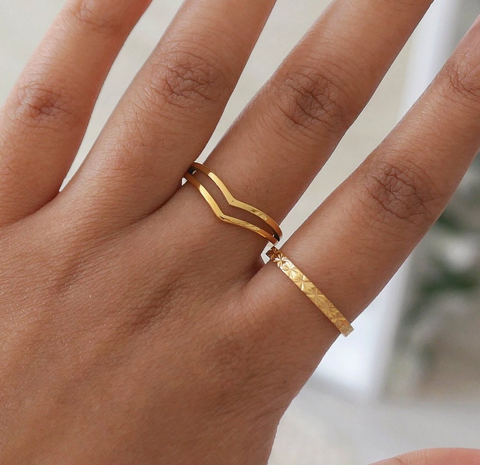 Double Chevron Ring