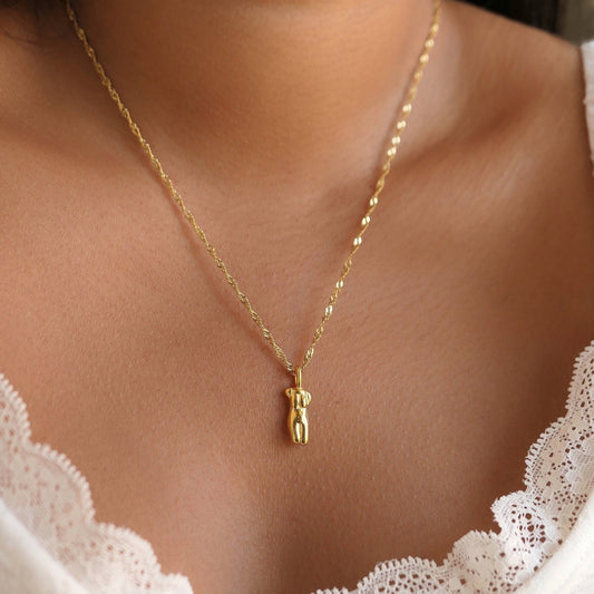 La Femme Necklace